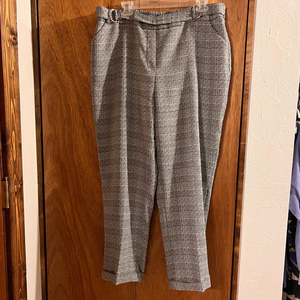 Cuffed ankle length pants